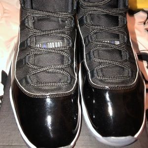 Jordan retro 11 space jam